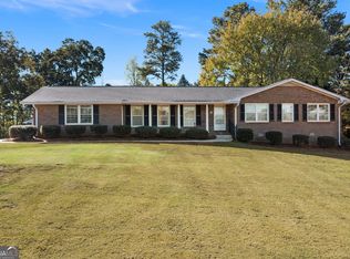 13 Oakdale Dr, Cartersville, GA 30120
