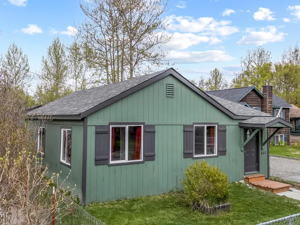 421 E Caribou Ave, Palmer, AK 99645