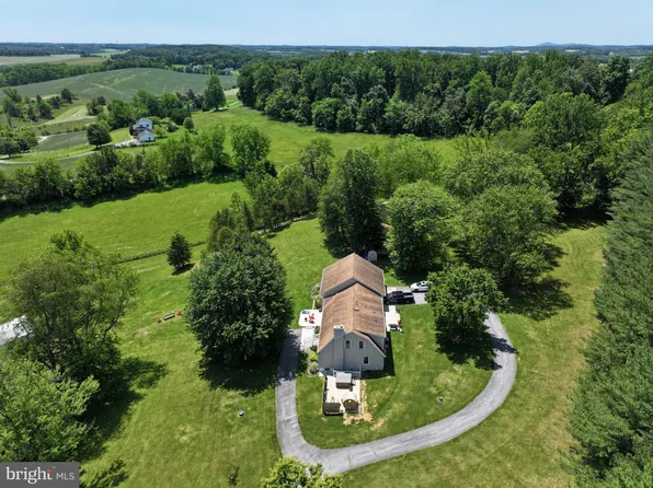 8730 Mapleville Rd, Mount Airy, MD 21771