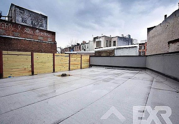 2nd image of 275 Metropolitan Ave #2F
