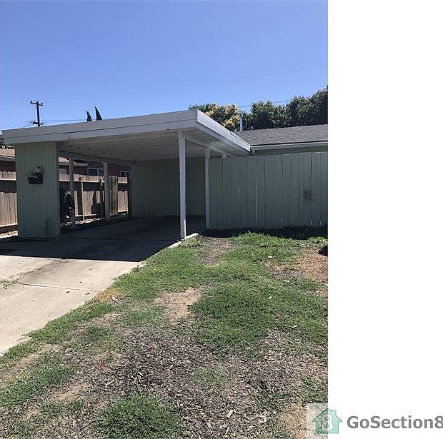 1st image of 579 Sinclair Dr