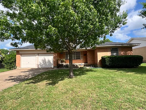 2406 Ridgecrest Dr Photo 1