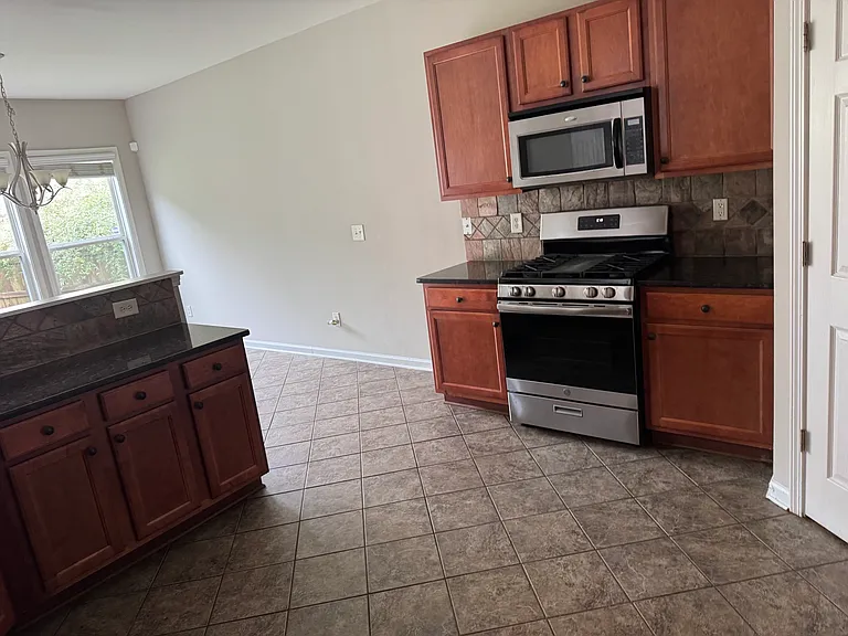 808 Harvest Brook Dr — Photo 7