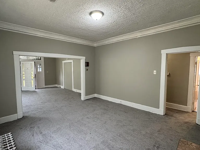 1114 Azalia St — Photo 7