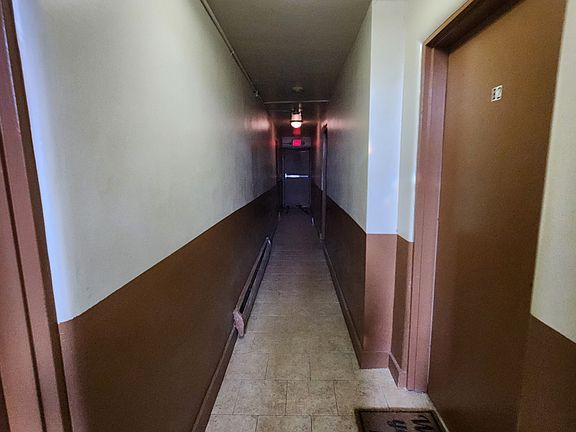 3rd image of 649 Nye Ave #B1