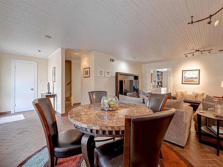 6329 Del Monte Dr #100 — Photo 8