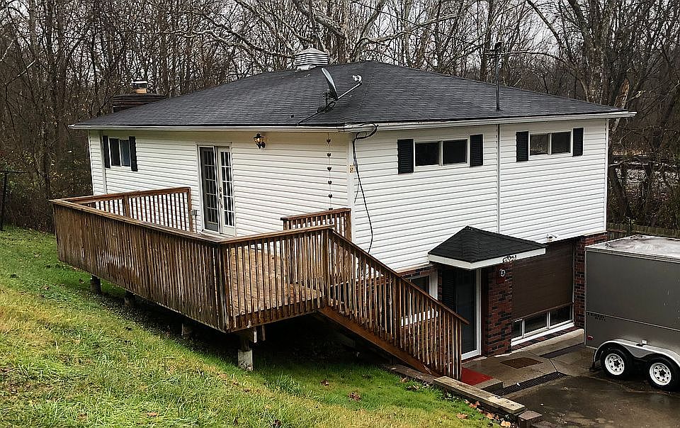 3 bedroom 2bath 2story 