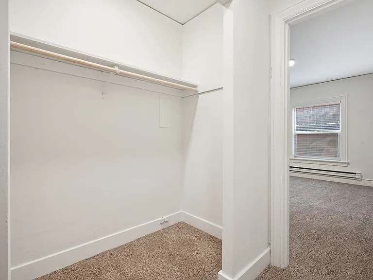 5th & Mercer Apartments — Photo 17
