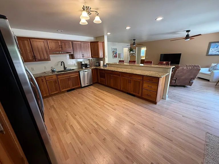 230 River Pl — Photo 13