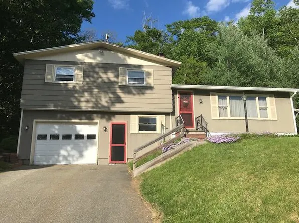 342 Middle Road, Skowhegan, ME 04976