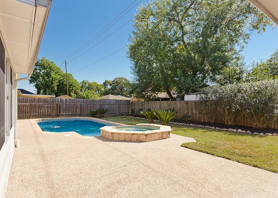 1st image of 14018 Double Pine Dr