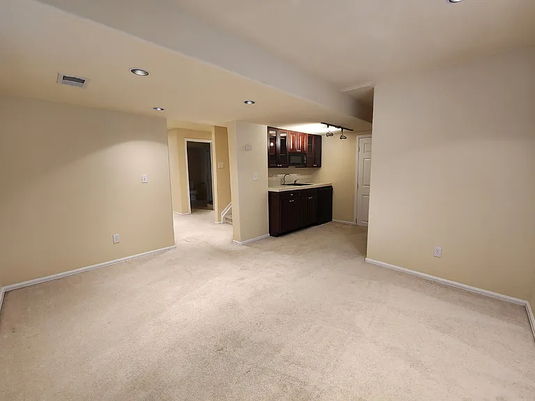 22359 E Lake Ln — Photo 16