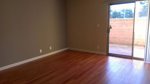 5th image of 14335 Burbank Blvd APT 8