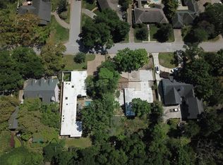 7718 Woodway Dr, Houston, TX 77063