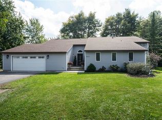 8445 Tonawanda Creek Rd, East Amherst, NY 14051