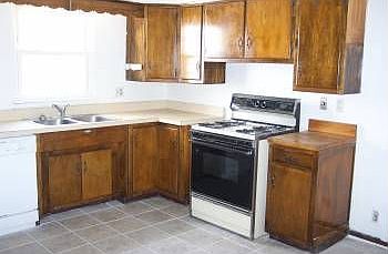 5th image of 7557 Woodmar Ave