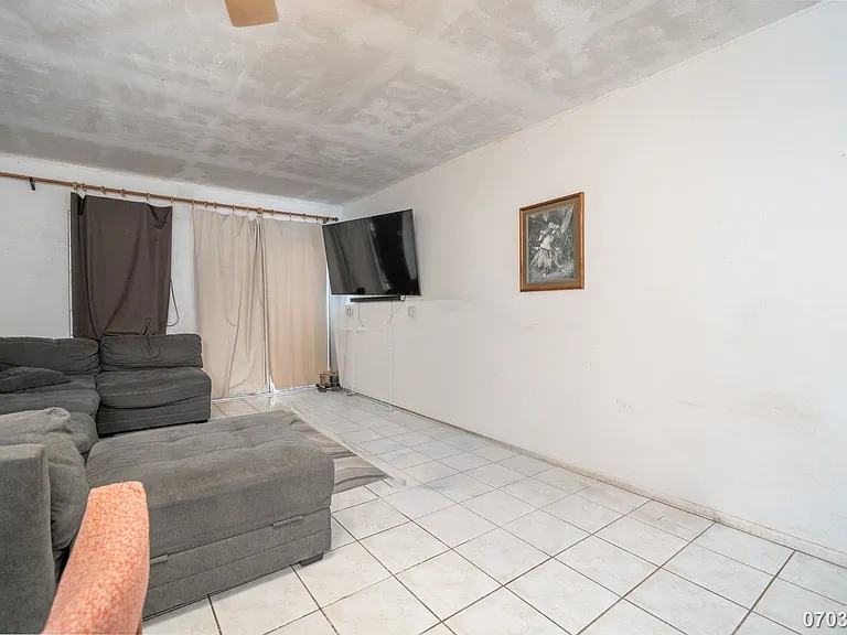 1233 Ala Alii St #3 — Photo 5