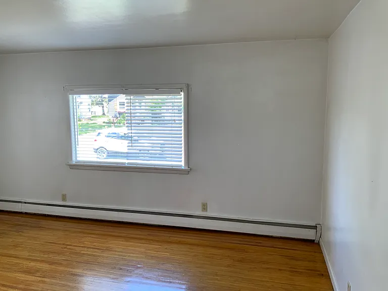 1006 Broadway St — Photo 40