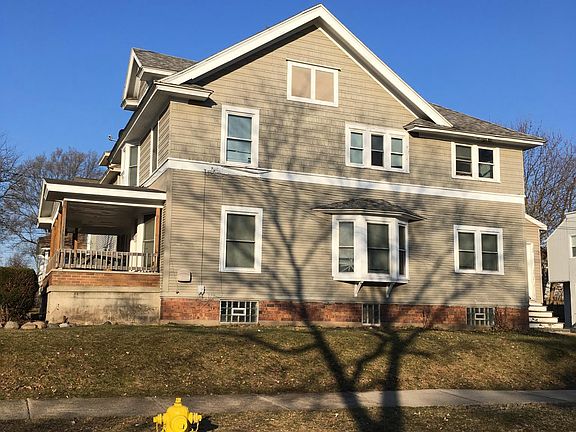 4th image of 869 11th St NW #1