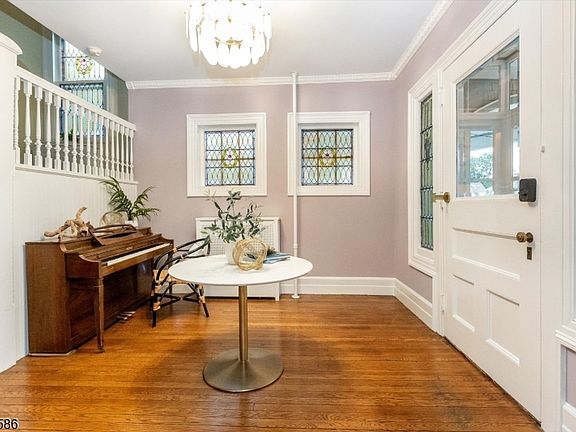 5th image of 39 Oberlin St