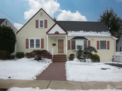 22 Mayfield Pl, Metuchen, NJ, 08840