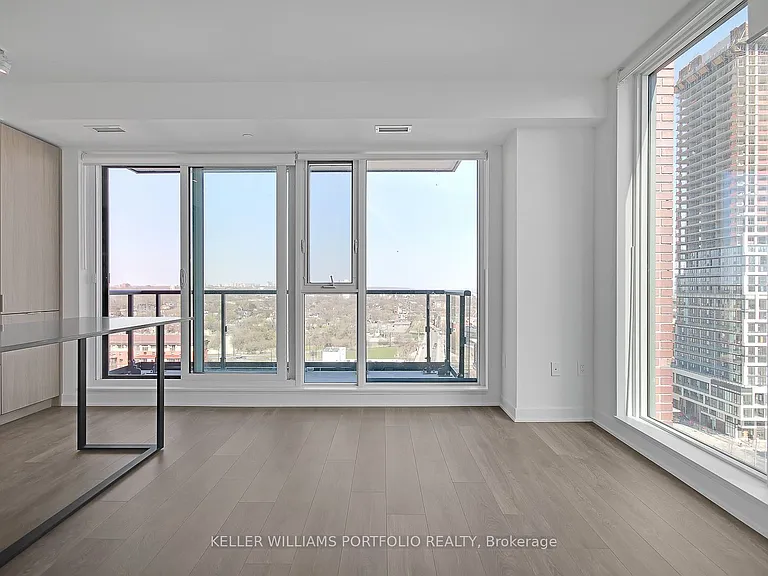 130 River St #1302 — Photo 21