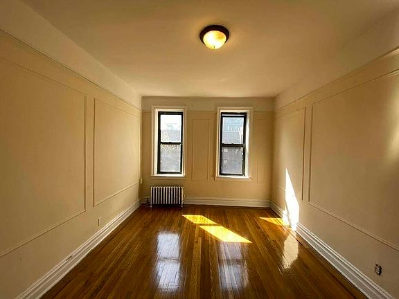2nd image of 42-30 Union St #3C