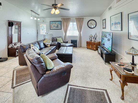 4th image of 627 Riverboat Dr