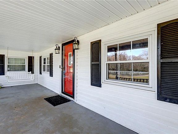 2nd image of 134 Church Rd