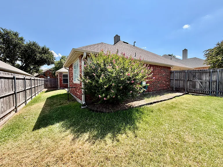 1632 Castle Pines Dr — Photo 27
