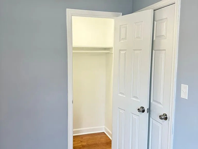 8804 Bradford Rd — Photo 34
