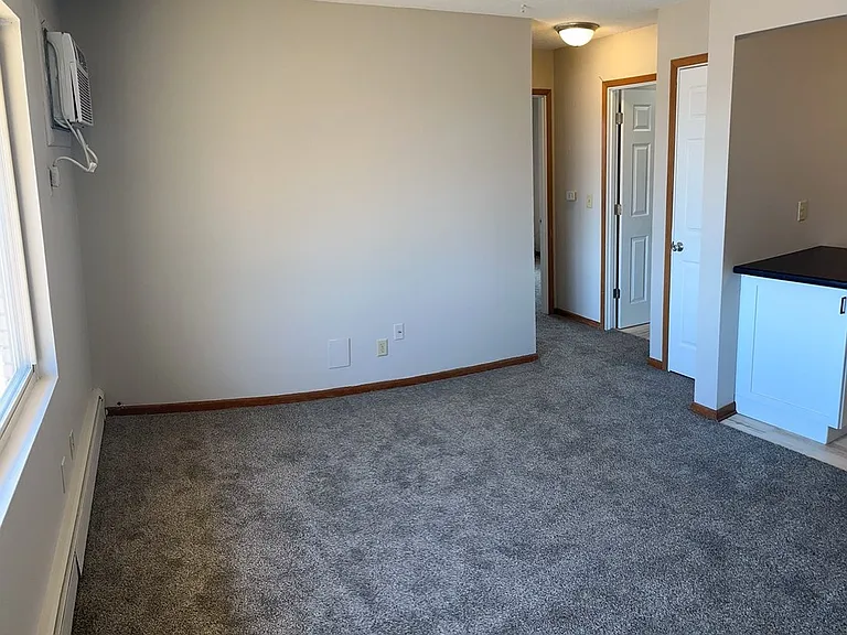 2100 Walnut St — Photo 6