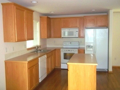3rd image of 11325B 22nd St SE