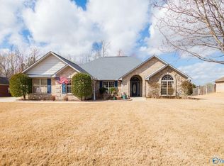 16619 Mulberry Ln, Athens, AL 35613