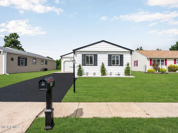 45 Innsbruck Drive, Toms River, NJ 08757