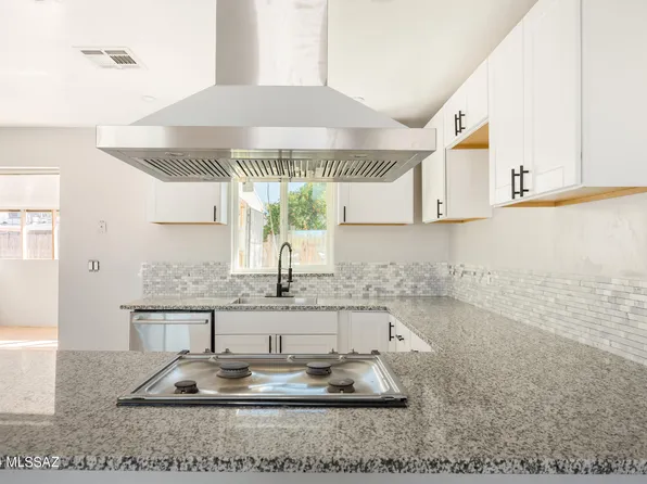 2549 N Jordan Dr, Tucson, AZ 85745