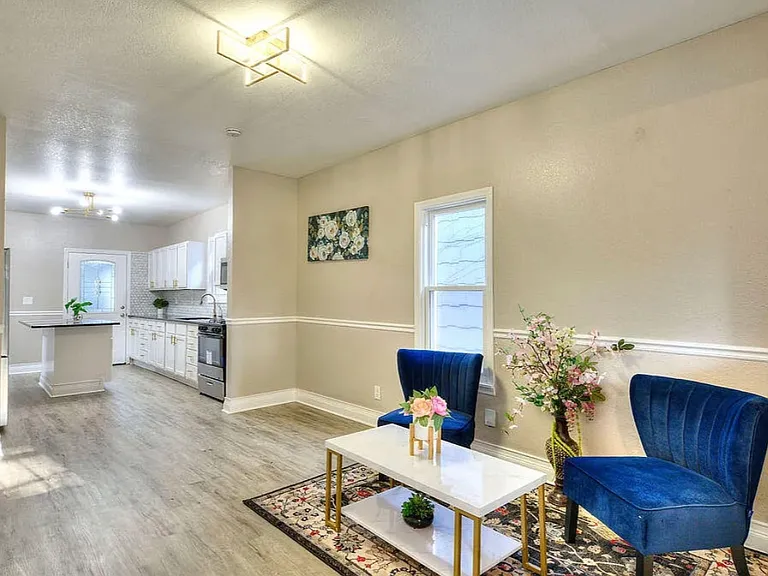 5661 Sohl Ave — Photo 3
