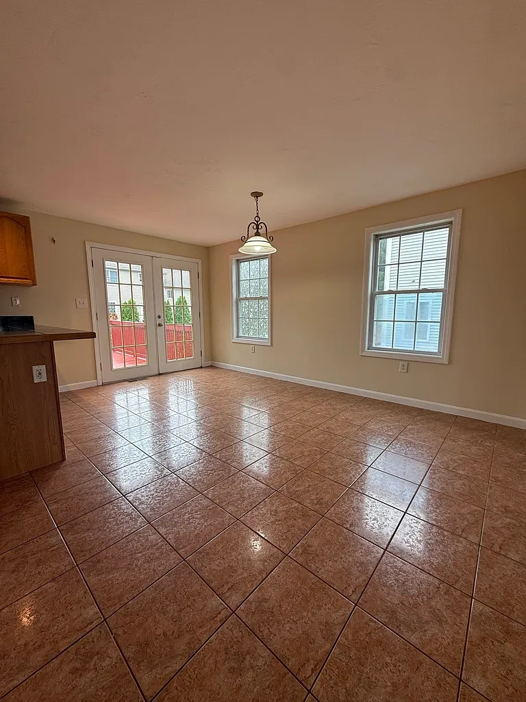 7 Chequeset Road - 1 — Photo 3