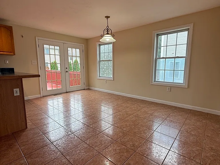 7 Chequeset Rd — Photo 3