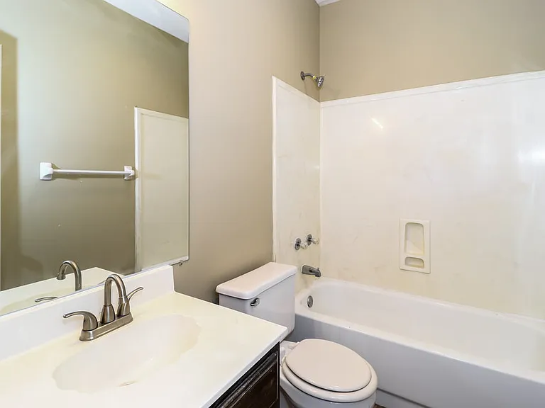 8170 Timber Knoll Ln — Photo 9