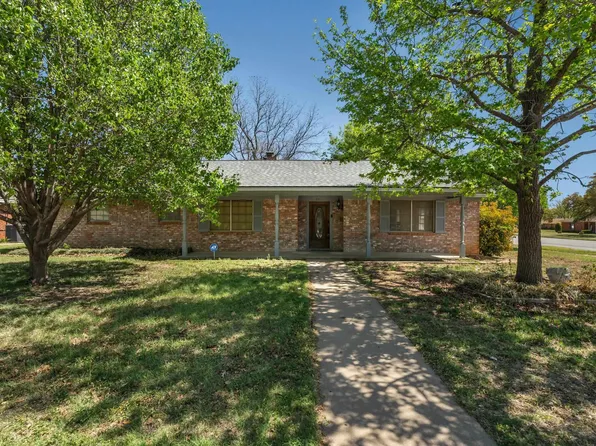 2611 N Leighton Cir, Wichita Falls, TX 76309