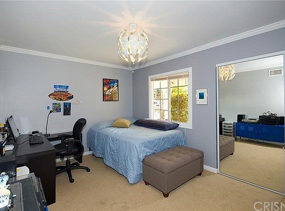 3rd image of 23455 Balmoral Ln