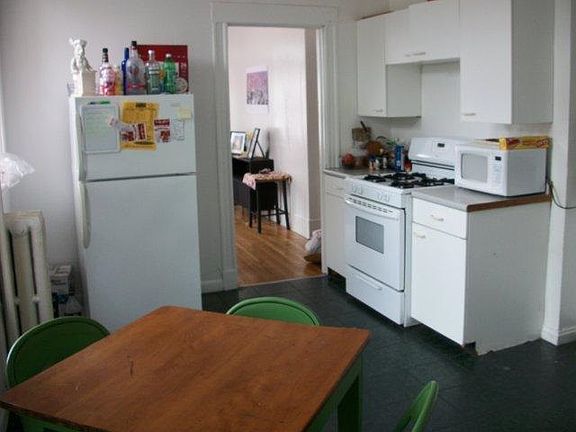 4th image of 1932 Beacon St APT 2