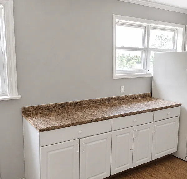 37 W Parkwood St #6 — Photo 3