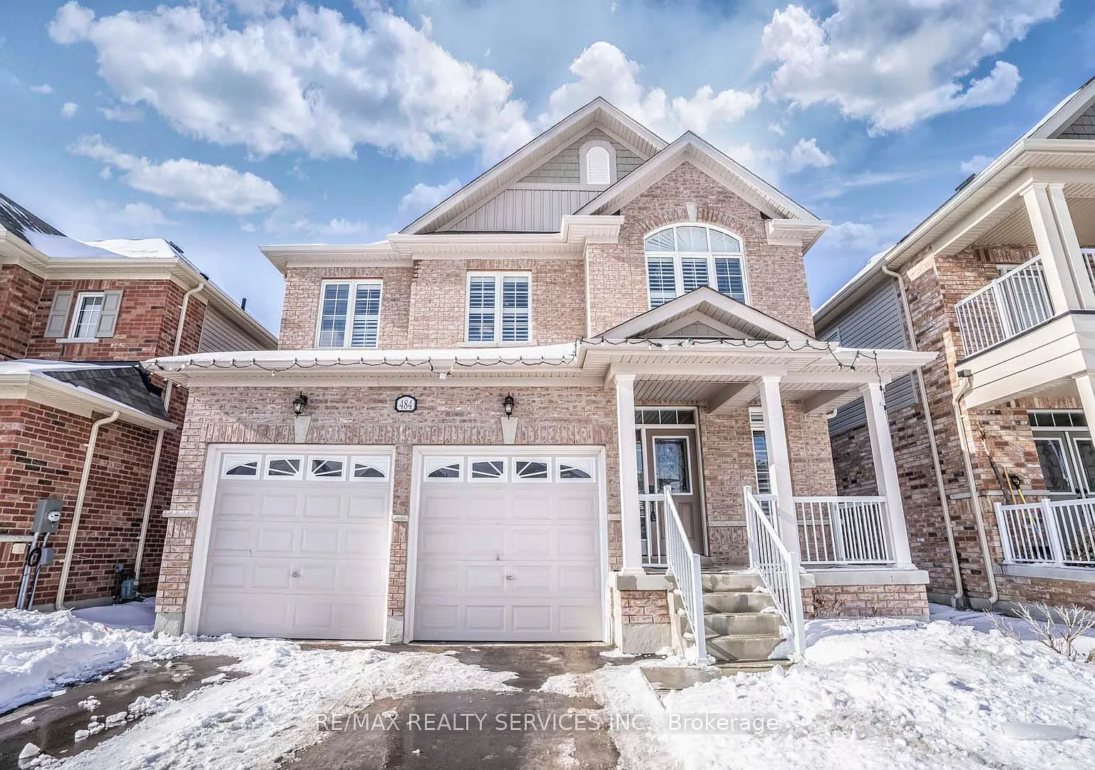 4 bed, $2,999 — Photo 1