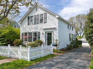 18 Middle St, Dartmouth, MA 02748