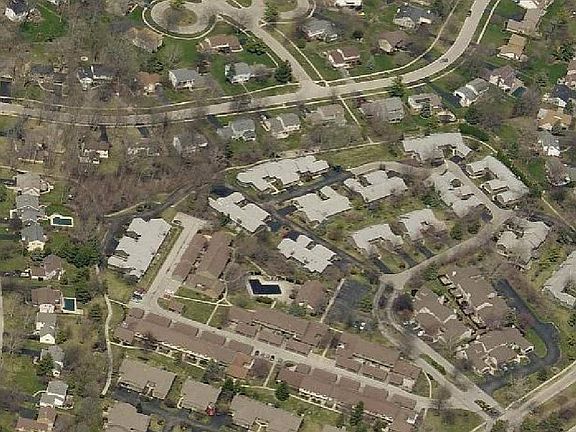 3rd image of 33 Knollwood Dr Building 5