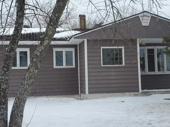 122 Banks Blvd, Silver Bay, MN 55614