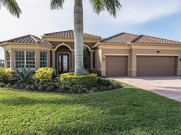 10022 Lions Bay Ct, Naples, FL 34120