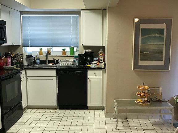 5th image of 4612 Poinciana St APT 1